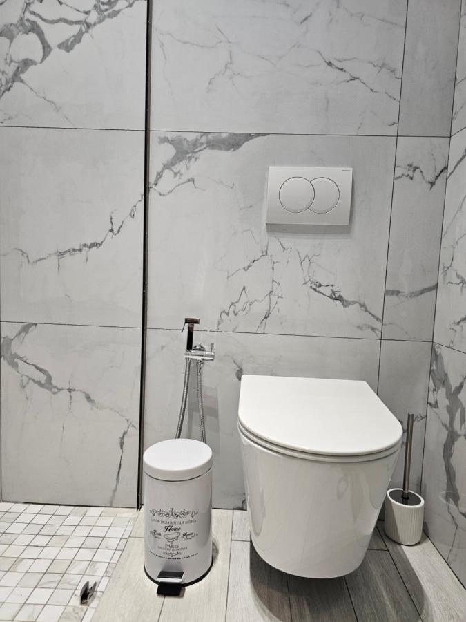Alba Studio Apartment Tirana Zewnętrze zdjęcie