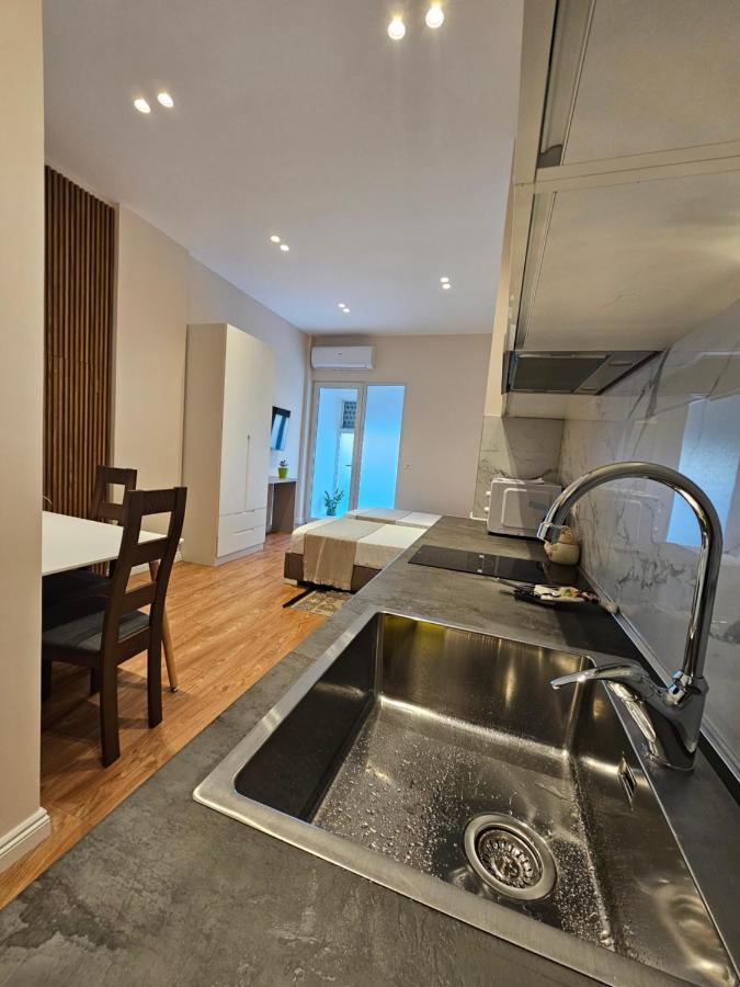 Alba Studio Apartment Tirana Zewnętrze zdjęcie